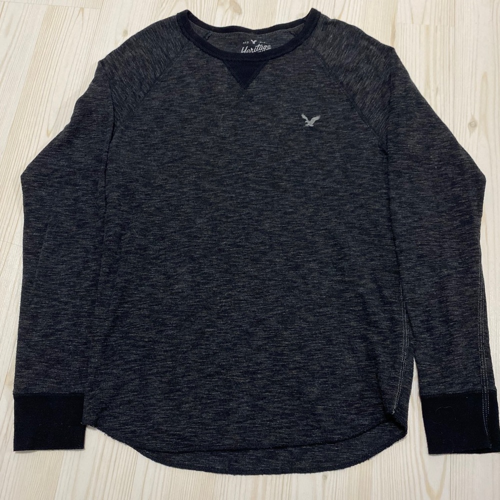 Long sleeve American eagle crew neck top